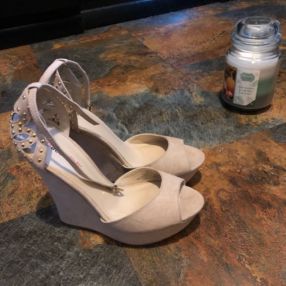 JUST FAB wedge heels